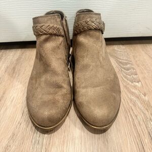 Life Stride Braided Tan Ankle Booties